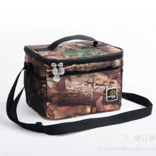 冰包、箱包與皮具的生產(chǎn)與銷(xiāo)售 東莞市企石永才手袋加工廠的視角